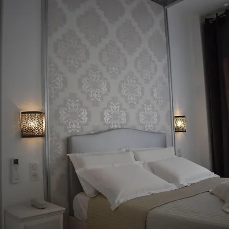 Henri Iv Szálloda 3*