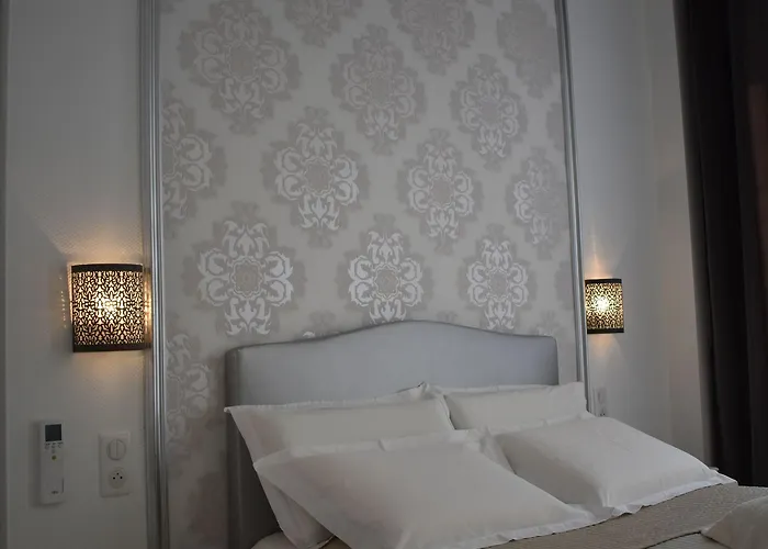 Henri Iv ホテル 3*