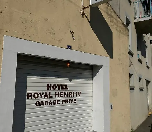 ホテル Henri Iv