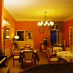 Hotel Henri Iv 3*