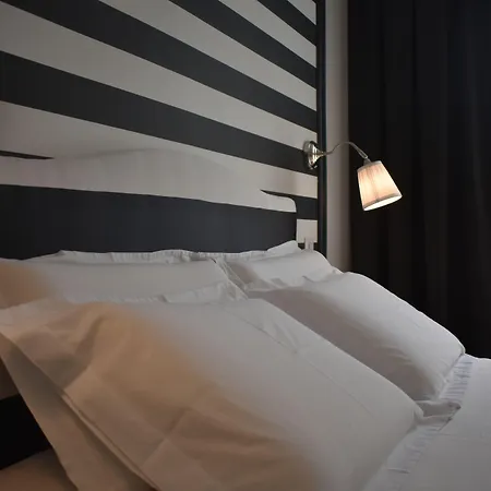 Hotel Henri Iv Tarbes