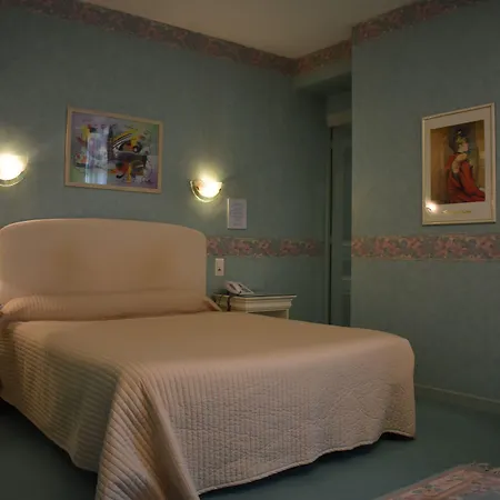 Hotel Henri Iv