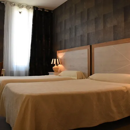Henri Iv Otel 3*