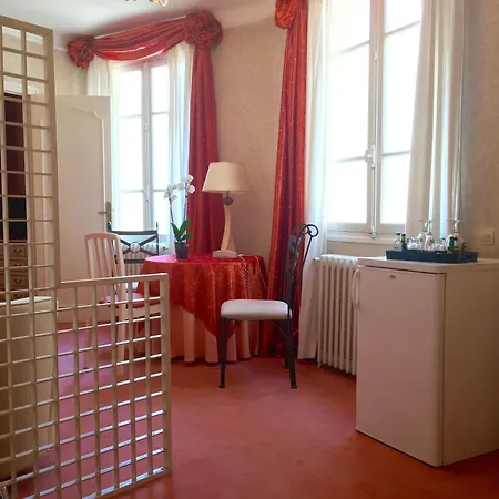 Hotel Henri Iv