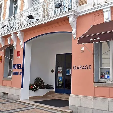 Hotel Henri Iv 3*
