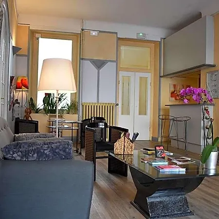 Henri Iv Hotel 3*