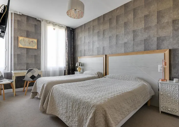 Henri Iv 3* タルブ