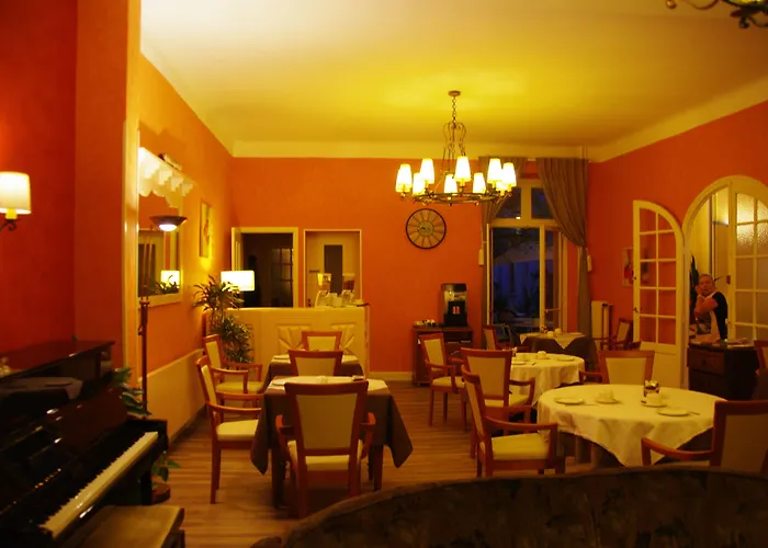 ホテル Henri Iv 3*